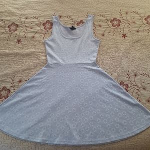 5th & Love| Women's Sleeveless Light Purple Floral Skater Dress (size M)